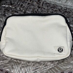 Lululemon Athletica canvas natural/black Everywhere belt bag. NWT